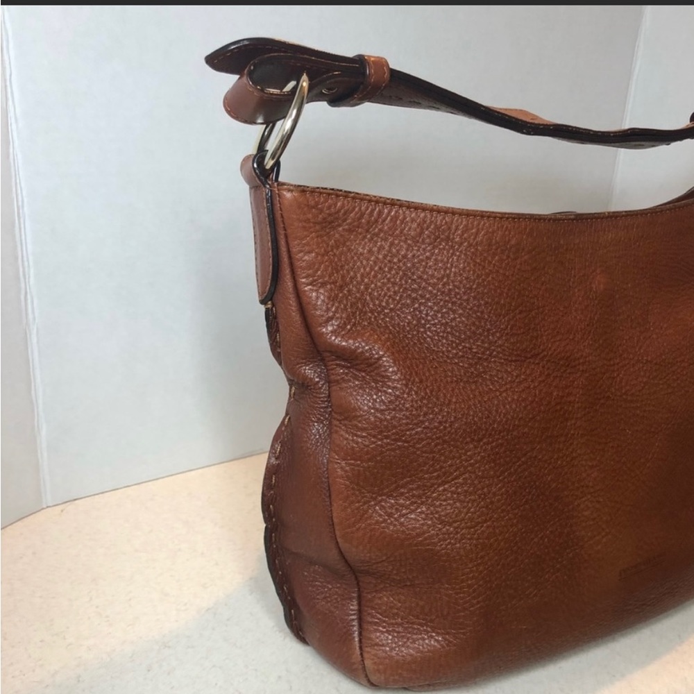 Elegant Brown Leather Shoulder Bag - Picture 3 of 13